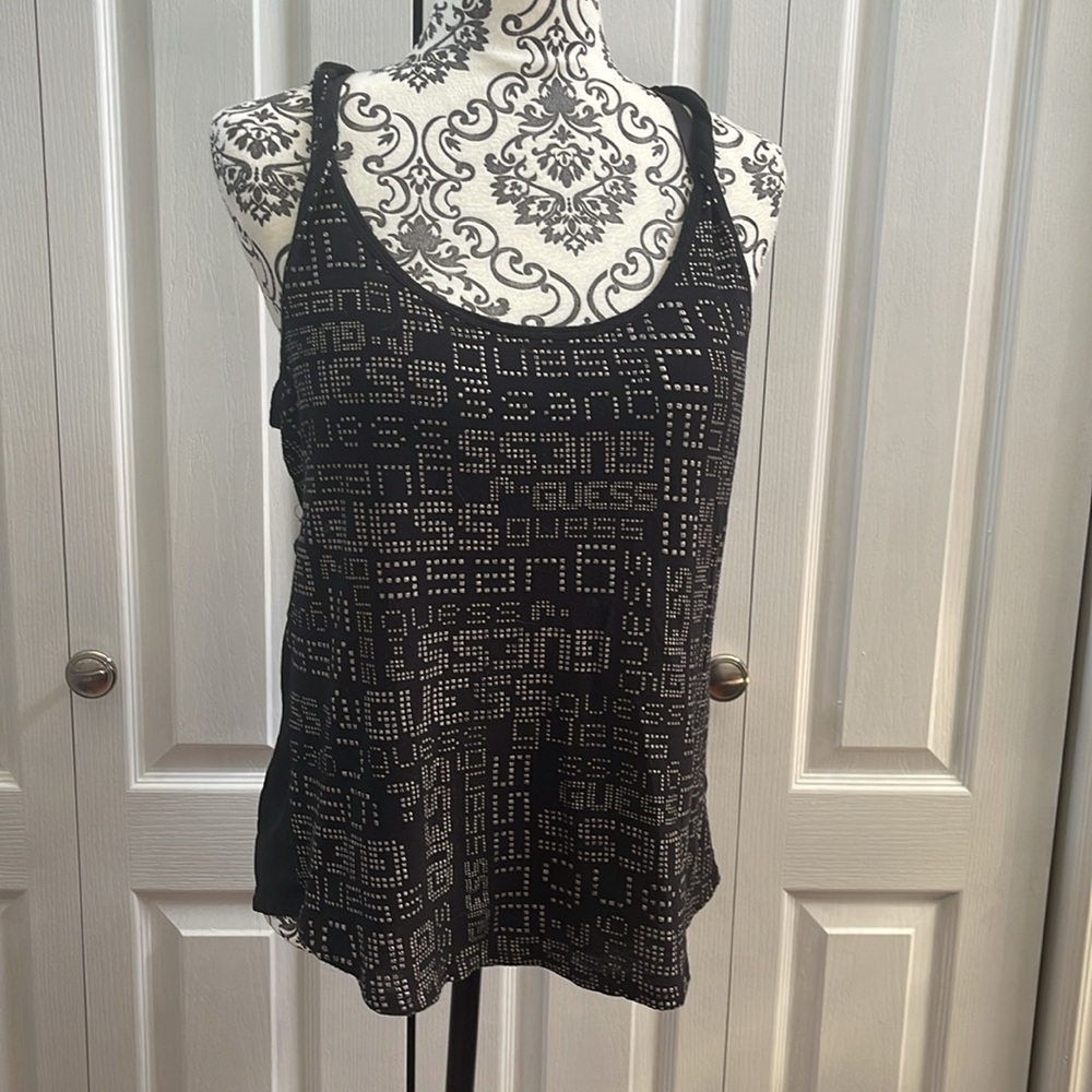 GUESS Insignia Embossed Tank Large - Picture 13 of 14